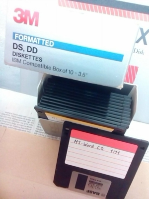 Datenträger-Set bestehend aus Disketten und Lochkarten "Rarität" Bild 3