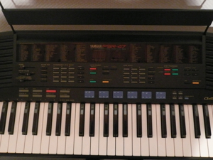 Yamaha Keyboard PSR47 Bild 3