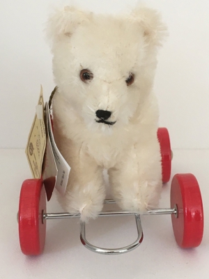 Teddybär auf Rädern von Hermann-Teddy Original Bild 3