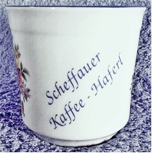 2 x Kaffeetassen / Kaffeebecher - Scheffauer Kaffee-Haferl - Porzellan mit Blumenmuster Bild 4