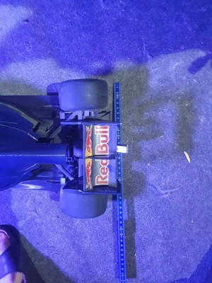 Red Bull Formel 1 Rennwagen mit Kompletten Bausatz! 1:7 ! Bild 9