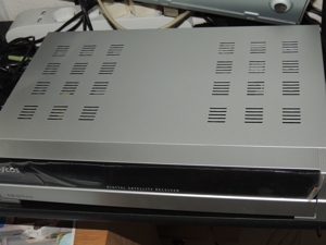 Digitaler Sat-Receiver mit Blind Scan (2 CI-Slots) Silber, billig abzugeben