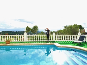 Luxusvilla mit Teilmeerblick an der Costa de la Calma Mallorca Bild 2