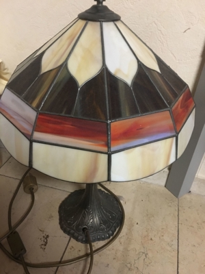 Lampen zum Hängen und Stellen