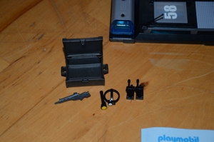 Playmobil 5564 - SEK-Einsatztruck mit Licht und Sound Bild 4