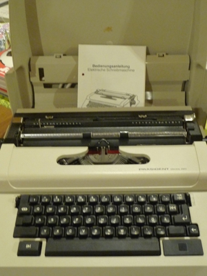 elektrische Schreibmaschine
