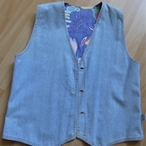 Jeans-Wende-Weste Gr. 164 uni blau u. geblümt Bild 2