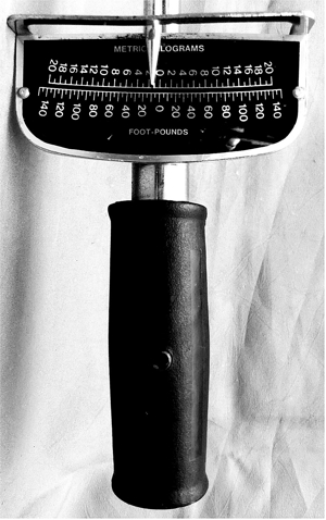 alter Drehmomentschlüssel mit Federanzeige - Metric / Kilograms / Food / Pounds Skala - 17 mm Nuss Bild 3