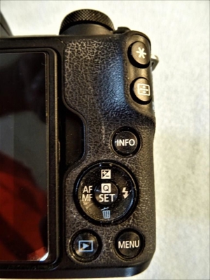 Canon EOS M50 Body, 24 MP, Objektiv, Blitzgerät, Zubehör Bild 6