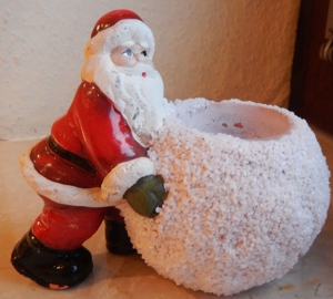 Weihnachtsmann-Kerzenhalter / Ton bemalt / Kugel-Kerzenhalter