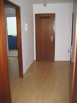 Göppingen Privatverkauf gepflegte 1, 5-Zimmer Wohnung, Balkon, EBK, Keller, TG, Hausmeisterservice Bild 2