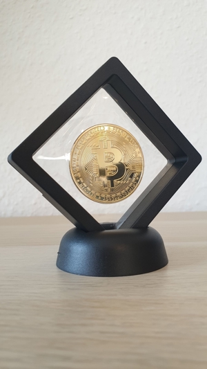 NEU Bitcoin Münze Sammlerobjekt im Plastikgehäuse Deko
