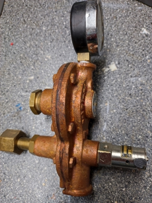 Zwei verschiedene Druckminderer für Bierzapfanlage zu verkaufen Bild 8