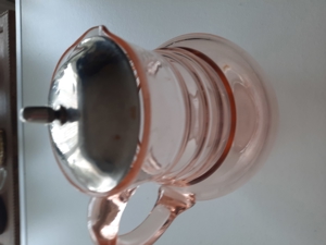 schöner Wasserkrug, Teekanne, Saft Krug Glas Rosa mit Deckel Bild 2