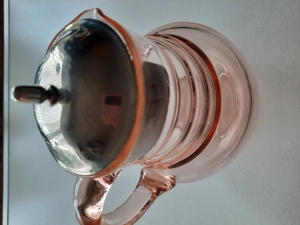 schöner Wasserkrug, Teekanne, Saft Krug Glas Rosa mit Deckel Bild 1