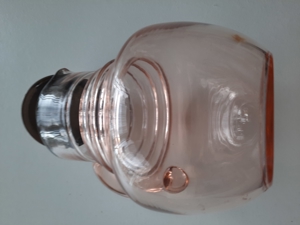 schöner Wasserkrug, Teekanne, Saft Krug Glas Rosa mit Deckel Bild 3