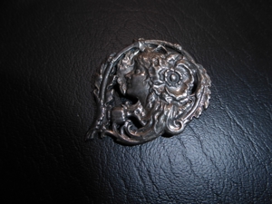 Silberbrosche Bild 2