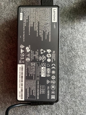 Adapter Ladegerät Original Lenovo Modell ADL135NCC3A Bild 2