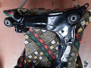 Audi A4 B5 Achs  Geräteträger Bild 3