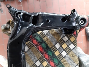 Audi A4 B5 Achs  Geräteträger Bild 7