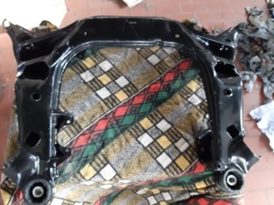 Audi A4 B5 Achs  Geräteträger Bild 6