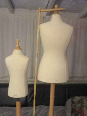 Kinder-Bekleidungs-Büsten Bild 3