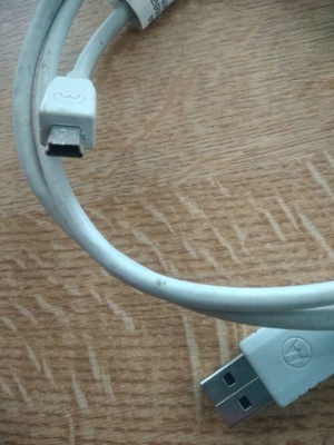 Diverse USB.-Verbindungskabel. Bild 2