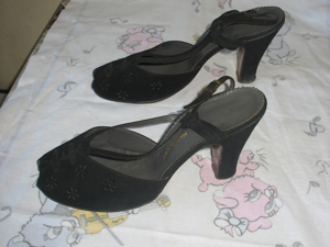 Vintage-Wildleder-Sandaletten - handgearbeitet - Größe 39 Bild 3