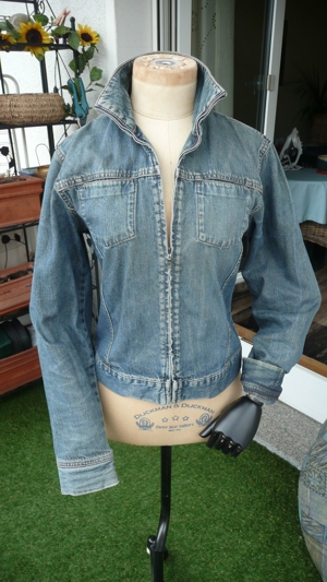 Stylische Jeansjacke von Only, Größe S Bild 3