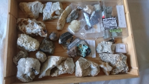 Viele verschiedene Steine und Fossilien für den Sammler Bild 1