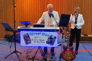 Stimmungsvolle live Musik mit dem "Spree-Duo" Bild 5