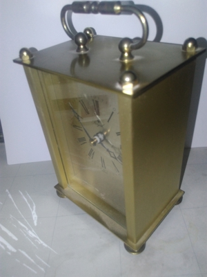 Alte Kaminuhr - Tischuhr mit Henkel von Royal, Goldfarben, Messing Bild 2