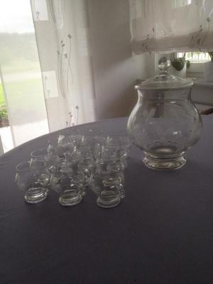 Bowle-Gläser und Behälter Bild 4