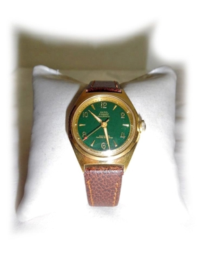 Seltene Armbanduhr von Berg Parat