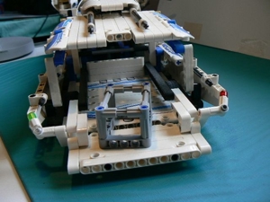 LEGO TECHNIK Frachtflugzeug 2in1-Set 42025 Bild 6