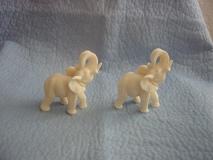 2 x Elefant aus Alabaster Stein der weißen Wüste neu Bild 3