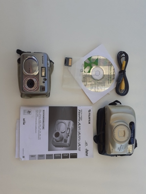 CASIO Exilim EX-Z600 und 1 weitere Digital + 1 Analog Kameras Bild 5