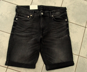 NEU schwarze Shorts Slim Fit Herren Größe 32