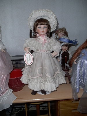 Porzellanpuppen 34 cm - 40 cm Bild 3