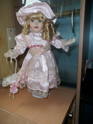 Porzellanpuppen 34 cm - 40 cm Bild 2