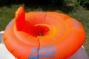 Zoggs Baby Schwimmring Trainer-Seat bis 11 kg 3-12 M. aufblassbar sehr guter Zustand Bild 4