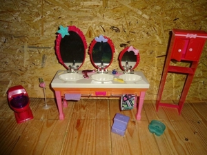 Schwesternbadezimmer von BARBIE zu verkaufen
