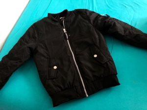 neue Kinder Jacke Größe 140