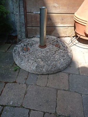 Sonnenschirmständer Bild 2