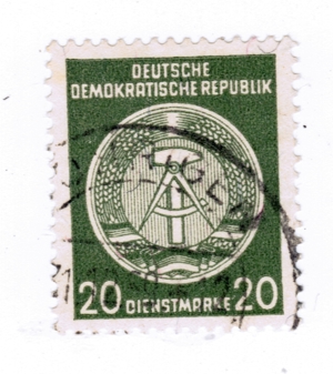 DDR, Dienstmarke, 20 Pfennig, Zirkel links, Hintergrund Striche Bild 1