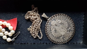 Maria-Theresia-Taler mit Silberkette Bild 2