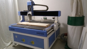 CNC Fräsmaschine 4D mit 1,2m X 1,2m Arbeitsbereich Bild 12
