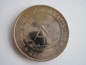 Münze 5 Mark 1969 Gedenkmünze XX 20 Jahre DDR seltene Materialprobe Bild 3