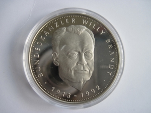 Medaille Willy Brandt 1992 Polierte Platte in Kapsel, Deutschland Bild 1
