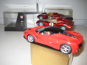 Carrera 132 - 4 x Ferrari Dino +Plus La Ferrari - C Transpo Silo LKW - 2x ARB - OVP S - UA - Eur 595 Bild 2